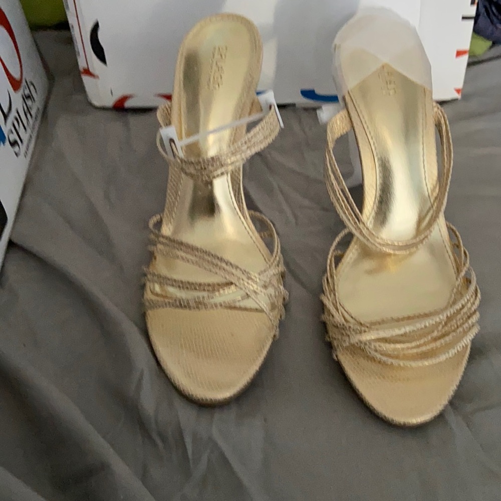 Sandals go to color size 8